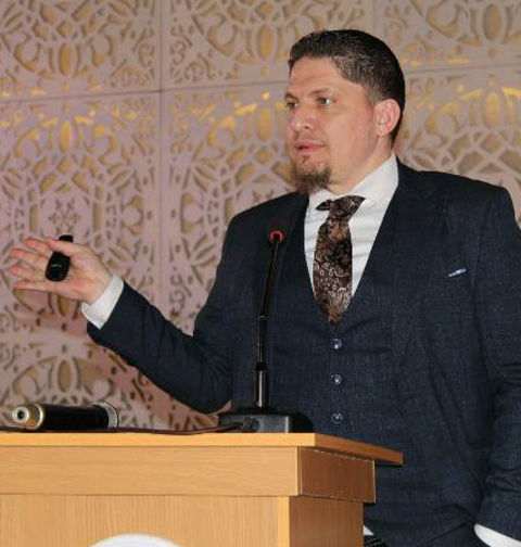 Dr. Mahdi Qasqas